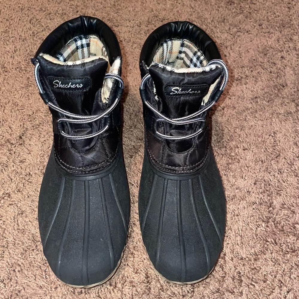 Sketchers Women’s Snow Boots